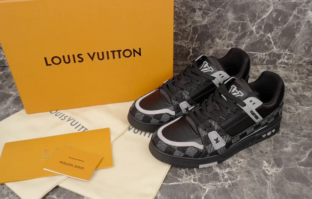 Louis Vuitton Shoe 